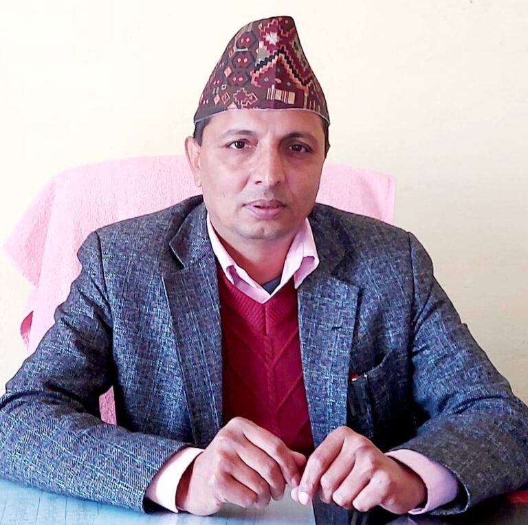 नविन सिग्देल, अध्यक्ष, विद्यालय व्यवस्थापन समिति